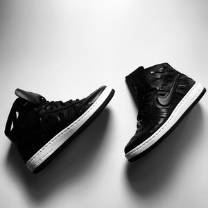 Nike Air Force 1 Jolie Size 6!